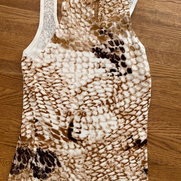 Cache Tanktop - Picture 6 of 11